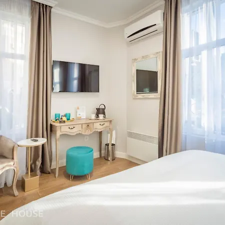 No13 Boutique House Guest house