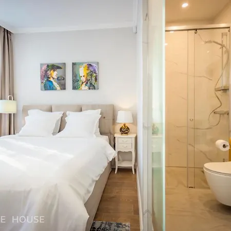 No13 Boutique House Pensjonat Burgas