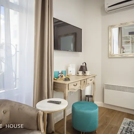 No13 Boutique House Burgas City